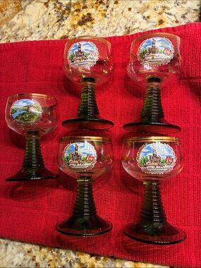 Set of 5! Green bee hive Stemmed German Wine Glasses